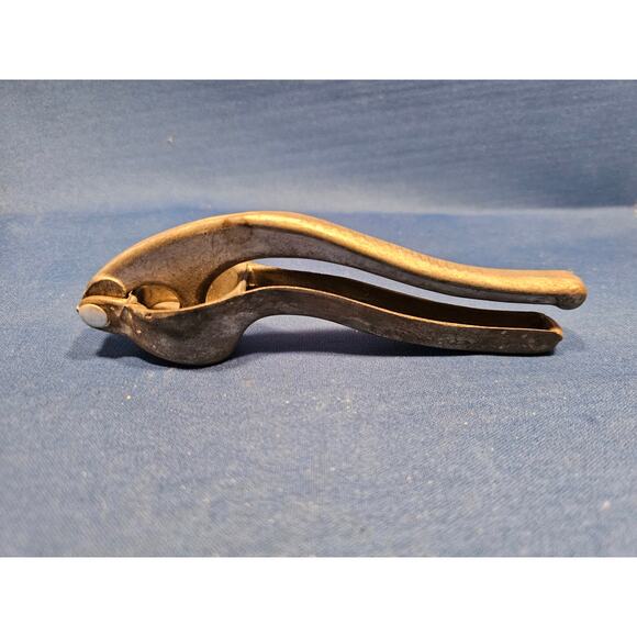 Vintage Aluminum Garlic Press - 6" (inches) long - Picture 1 of 7